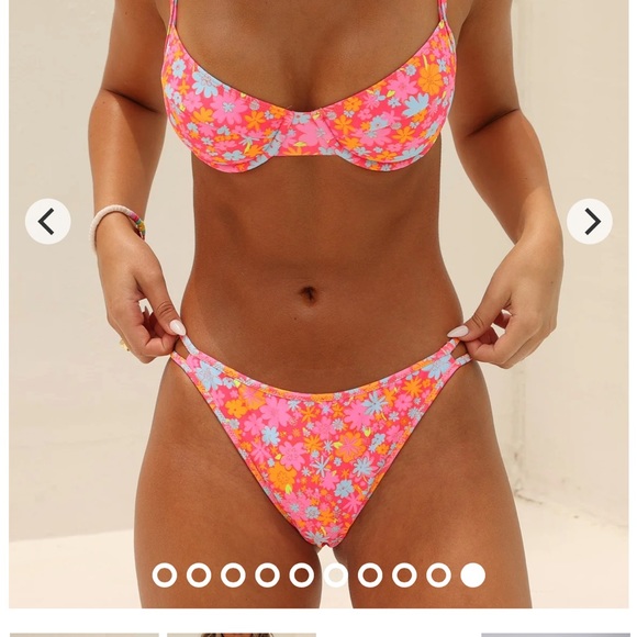 Kulani Kinis Raspberry Rose Ditzy Underwire Bra Bikini Top - Size Small - Picture 2 of 4